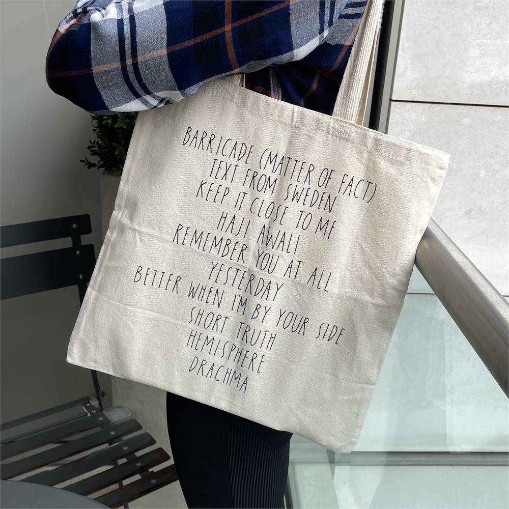 'yoncalla' tote bag